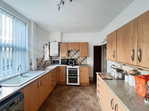 Kitchen- click for photo gallery